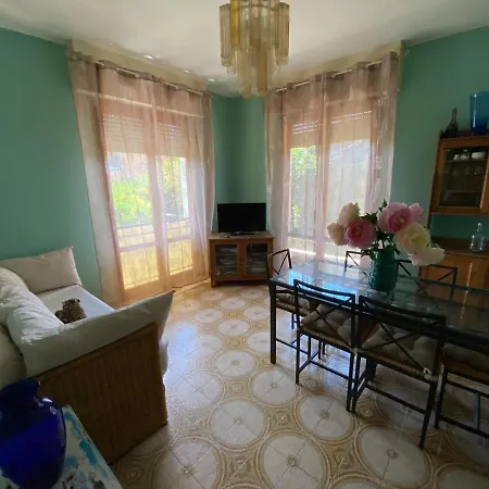 Belloni House *